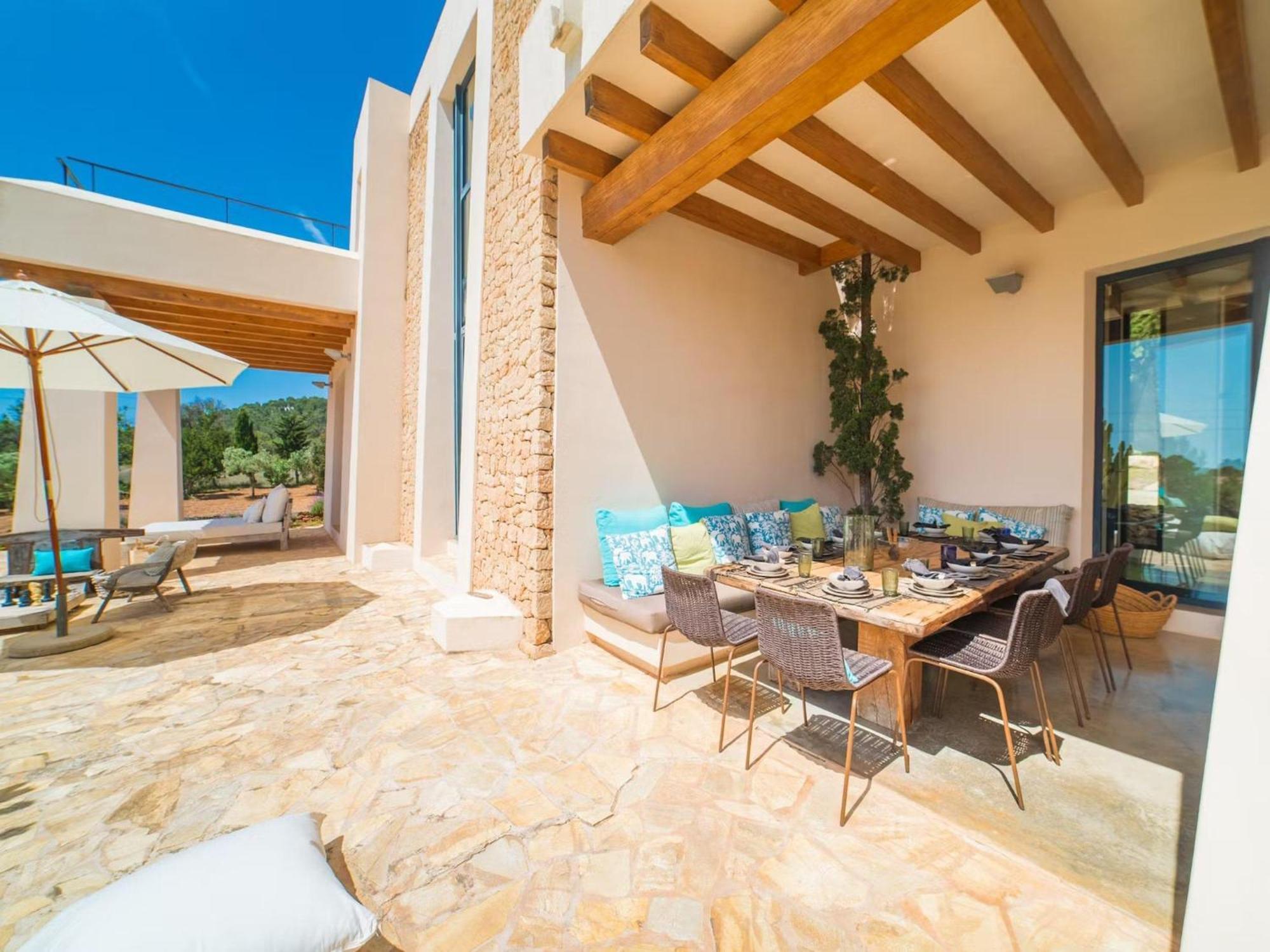 Majestic With Private Pool Villa