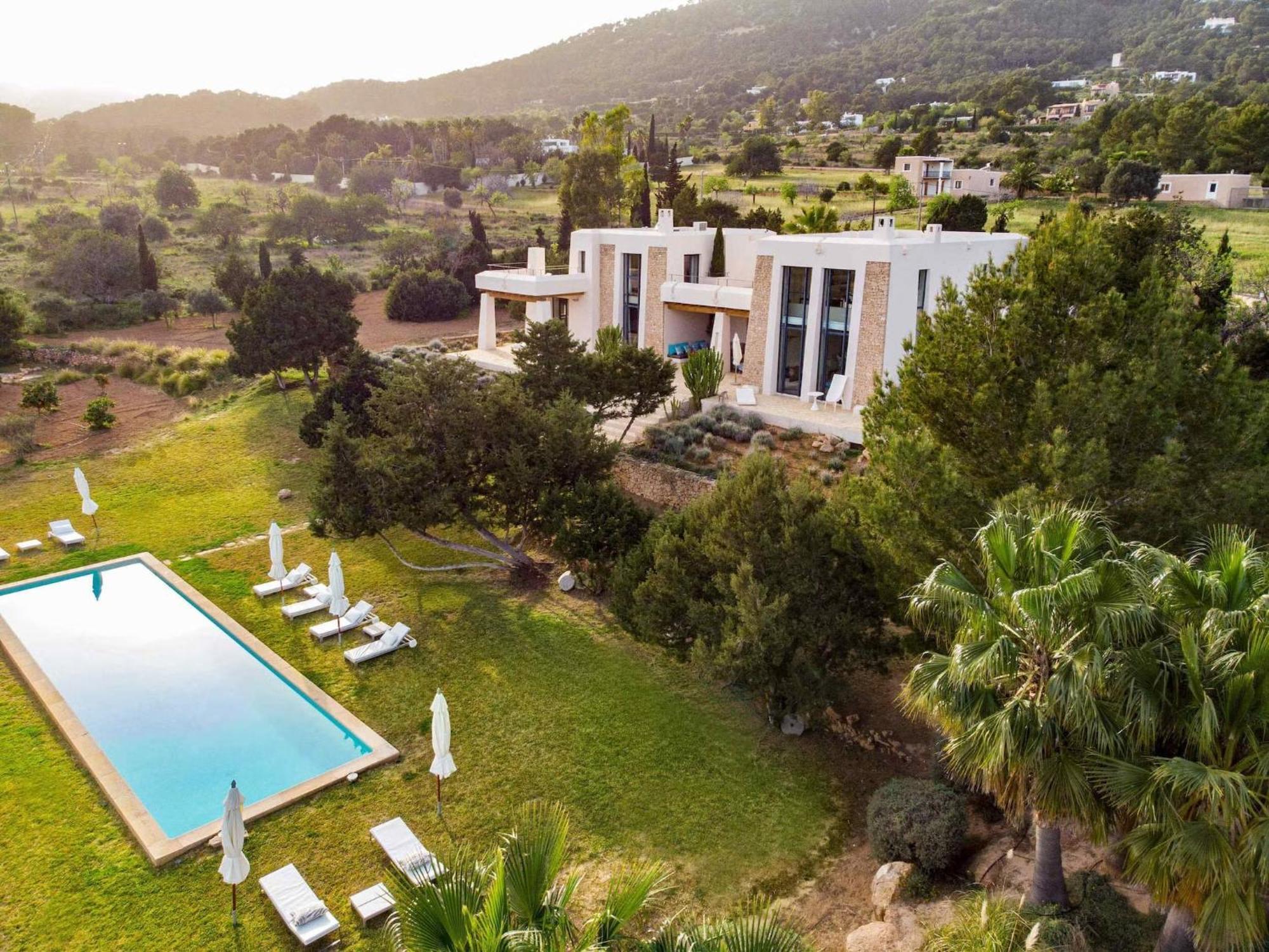 Villa Majestic With Private Pool Es Cubells